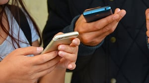 texting-1490691-kopi-2